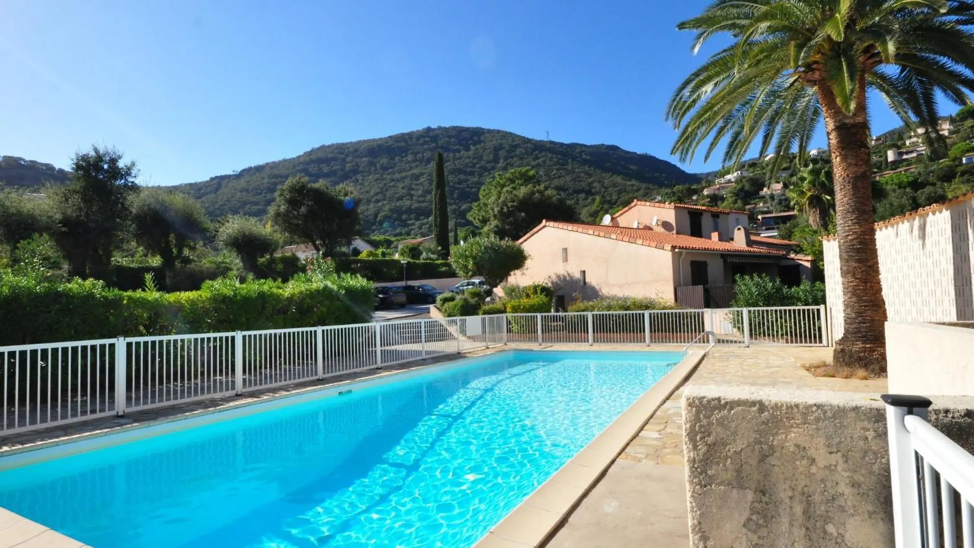 Holiday Home Le Clos Du Rigaud-3 By Interhome Cavalaire-sur-Mer France